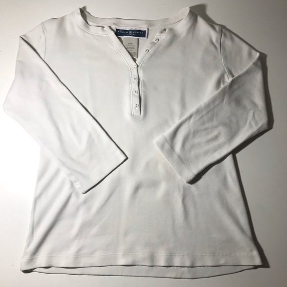 Simple white half sleeve top - Picture 3 of 3